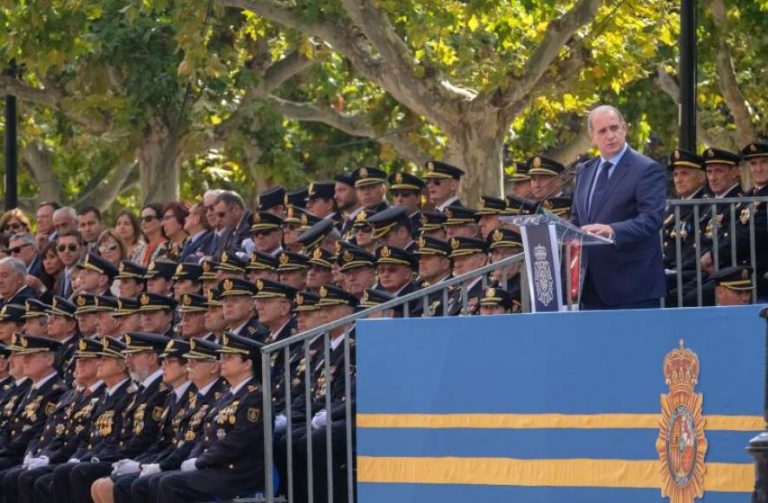 El director General de Policía Nacional: La democracia es «respetar la ley»