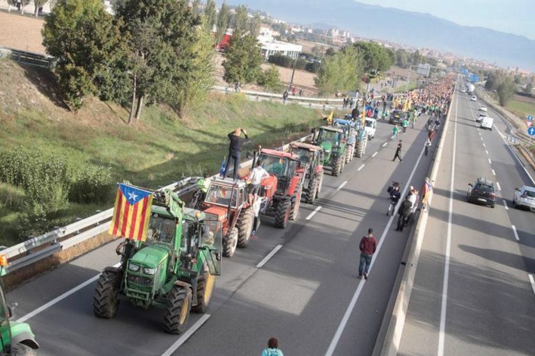 Los separatistas de «Marchas por la libertad», rumbo al asedio a Barcelona