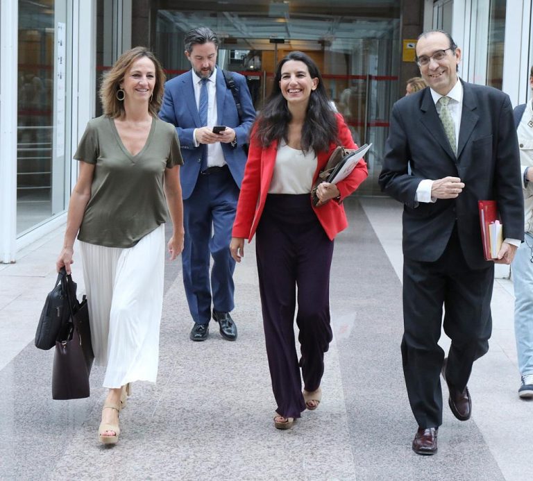 VOX presenta una (PNL) para solicitar la «nulidad» del proceso de exhumación de Franco