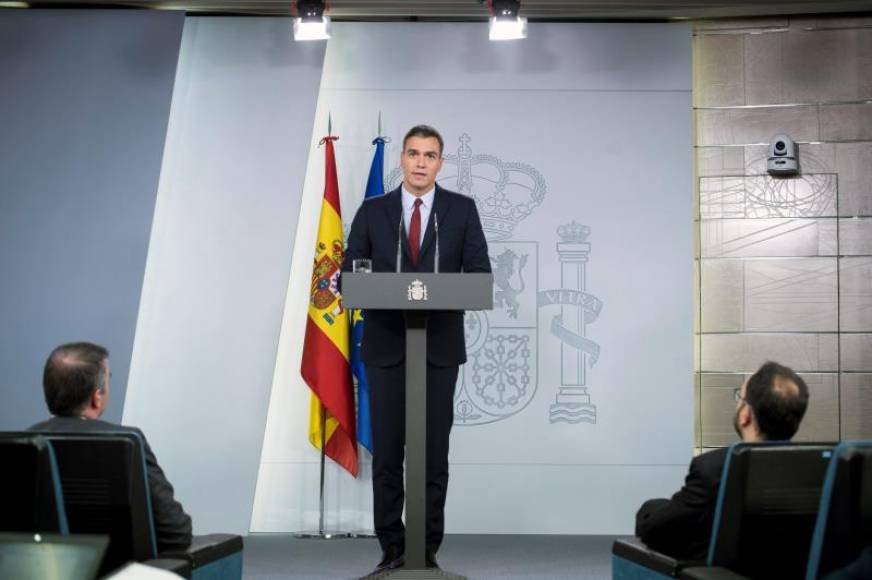 FOTOGRAFÍA. PALACIO DE LA MONCLOA (MADRID), 24.10.2019. El presidente del Gobierno en funciones, Pedro Sánchez, durante la declaración institucional en el Palacio de la Moncloa. Efe
