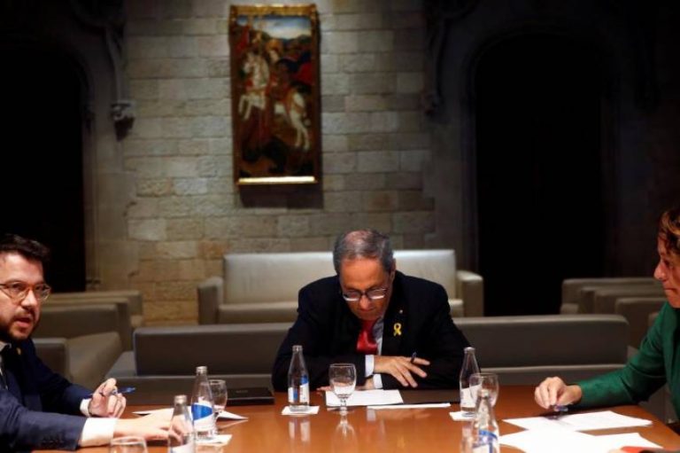 Sánchez vuelve a no coger el telefono a Torra