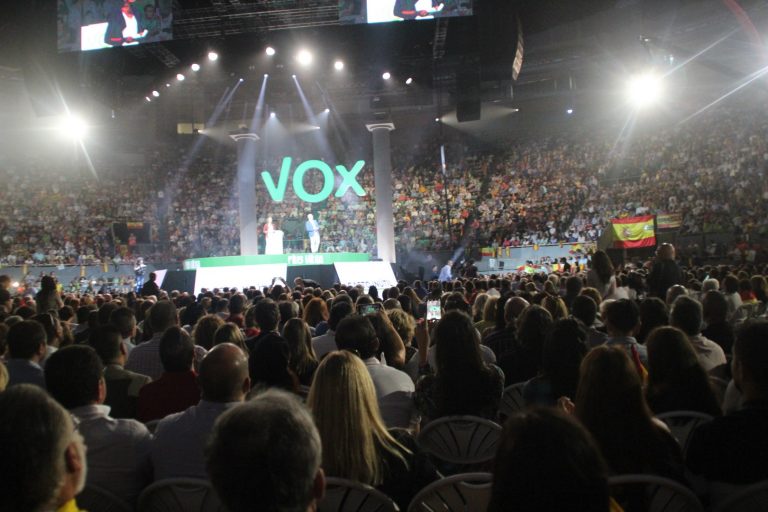 VOX es tercera fuerza en España y cae el PSOE