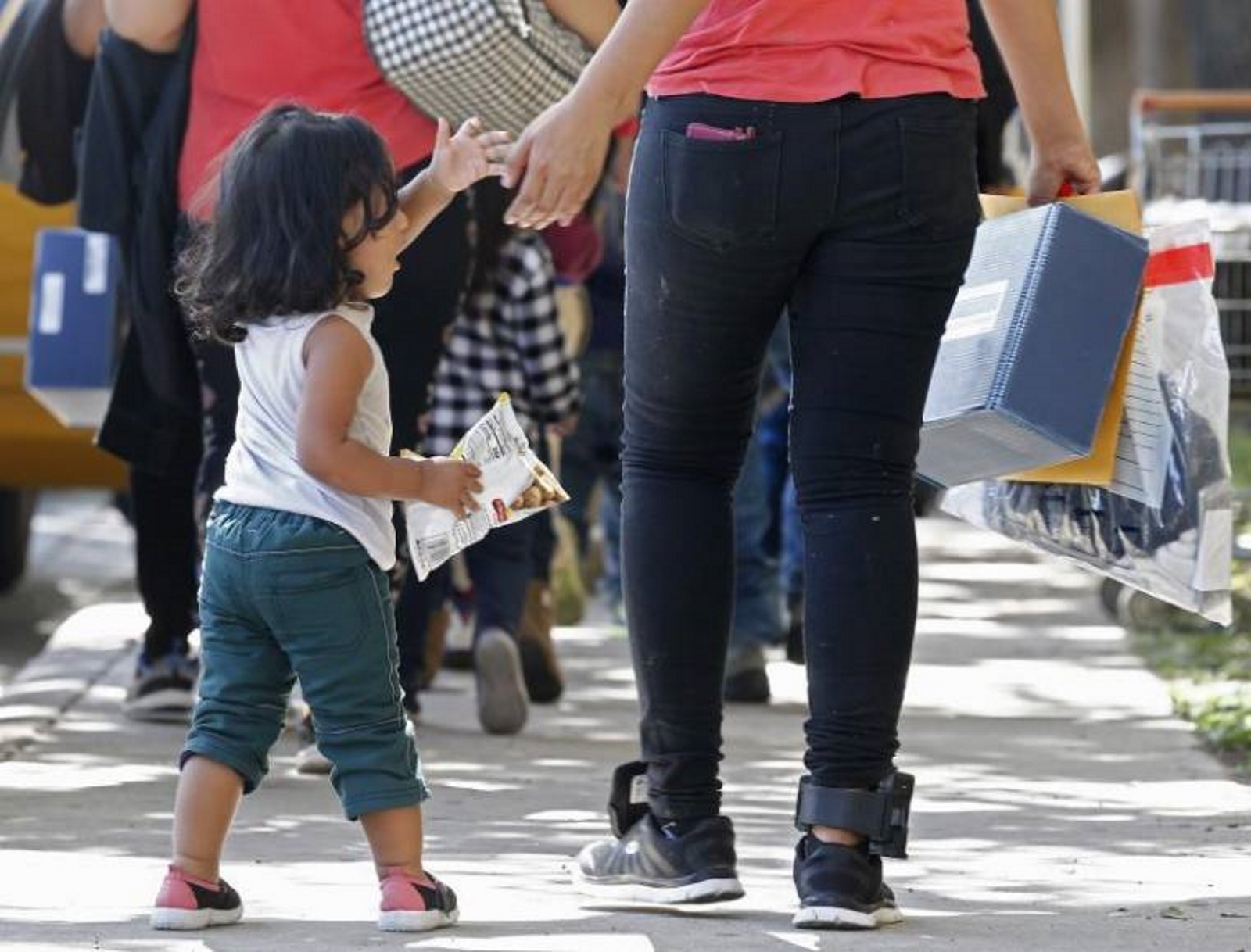 FOTOGRAFÍA. TUCSON (EEUU), 04.10.2019. Los demandantes aseguran que la Gobierno separó aproximadamente 4.000 menores de sus padres después que cruzasen la frontera de manera ilegal. Efe