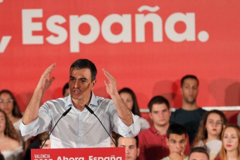 Sánchez: «Al PSOE se nos acusa de ser falsamente equidistantes y unos vendepatrias»