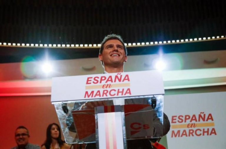 Rivera dice que Sánchez se equivoca al rechazar su oferta de Acuerdo con el PSOE