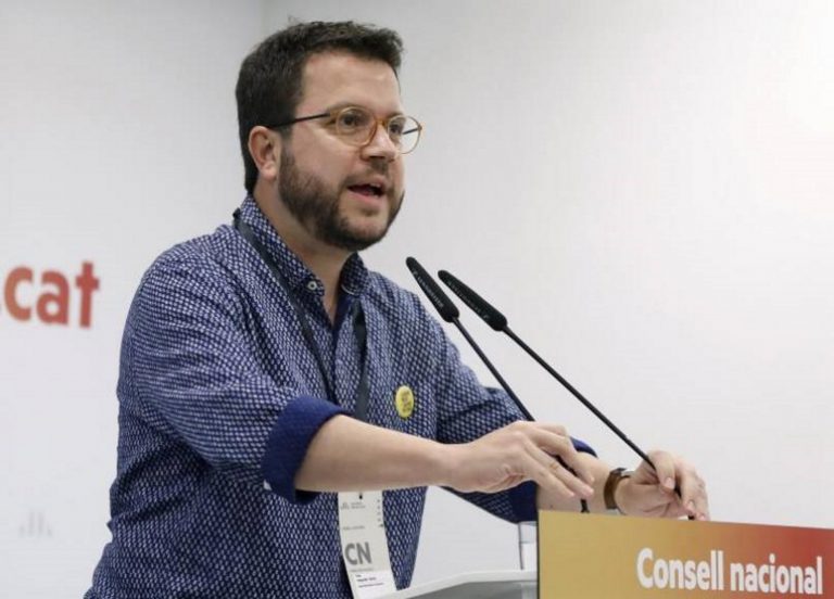 ERC pide a sus militantes el aval para «negociar con PSOE el referéndum y amnistía»