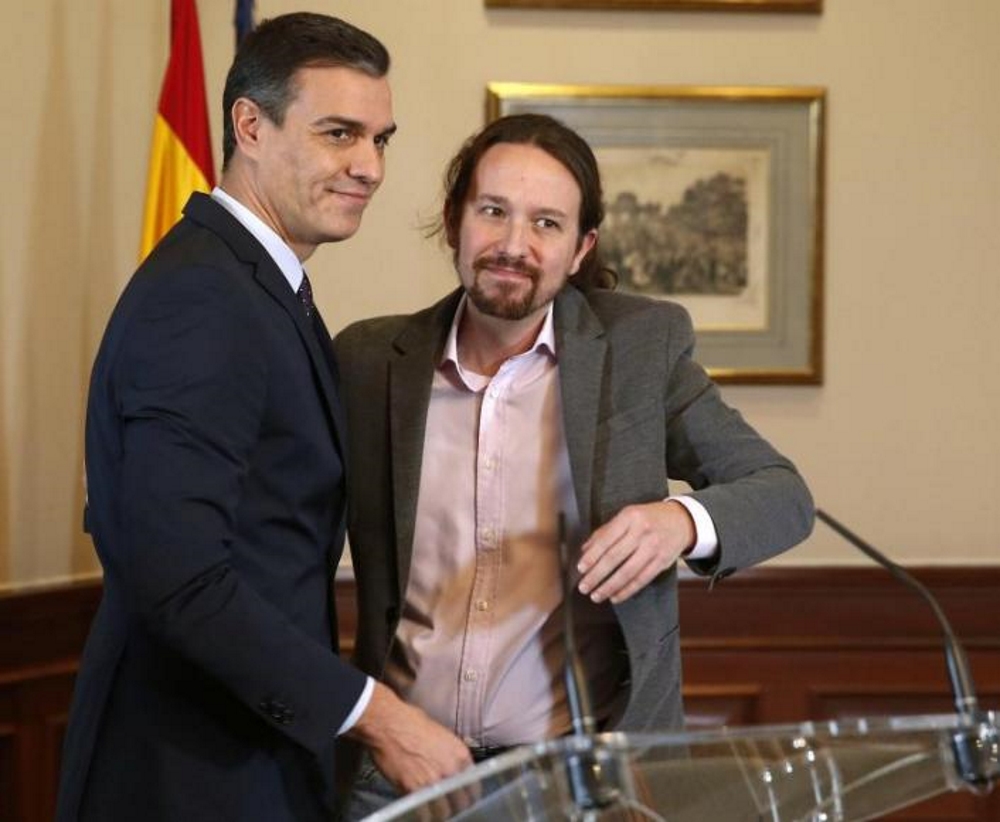 FOTOGRAFÍA. CONGRESO DE LOS DIPUTADOS (MADRID) ESPAÑA, 11.11.2019. Pedro Sánchez (i), y el líder de Unidas Podemos, Pablo Iglesias (d). Efe