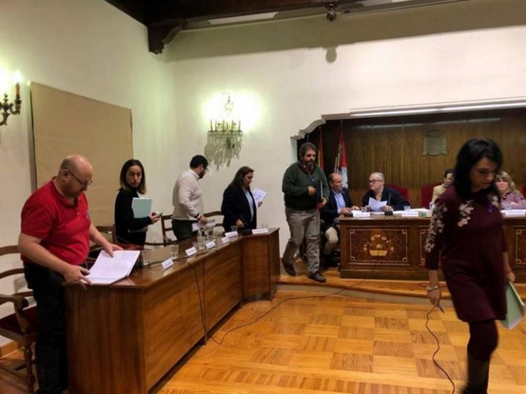 PP, PSOE y Cs contra la moción de VOX de cadena perpetua para «criminales sexuales»