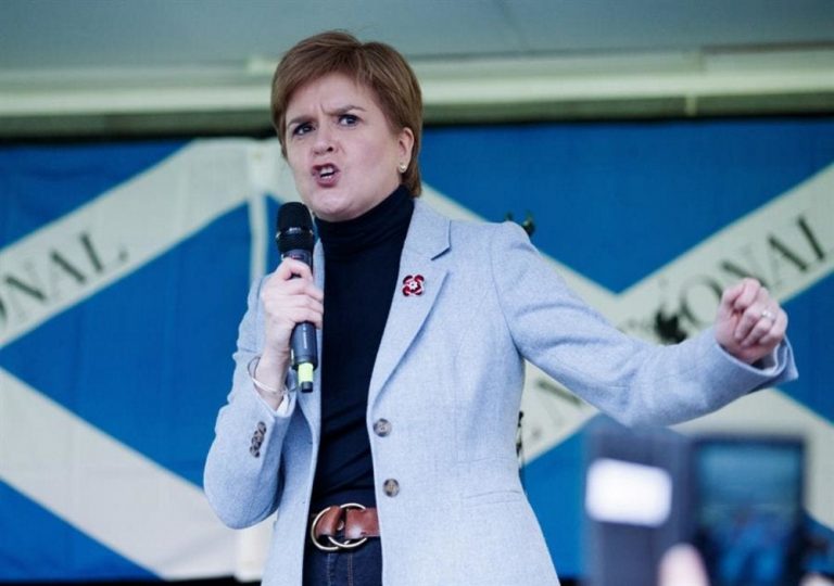 Cita electoral crucial por la promesa de Sturgeon de impulsar un nuevo referéndum de independencia en Escocia