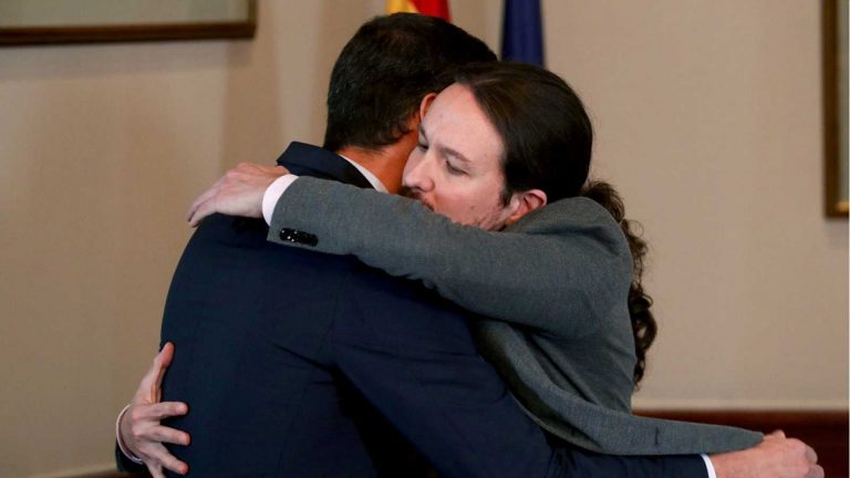 Ampliación. Sánchez e Iglesias sellan un acuerdo de Gobierno