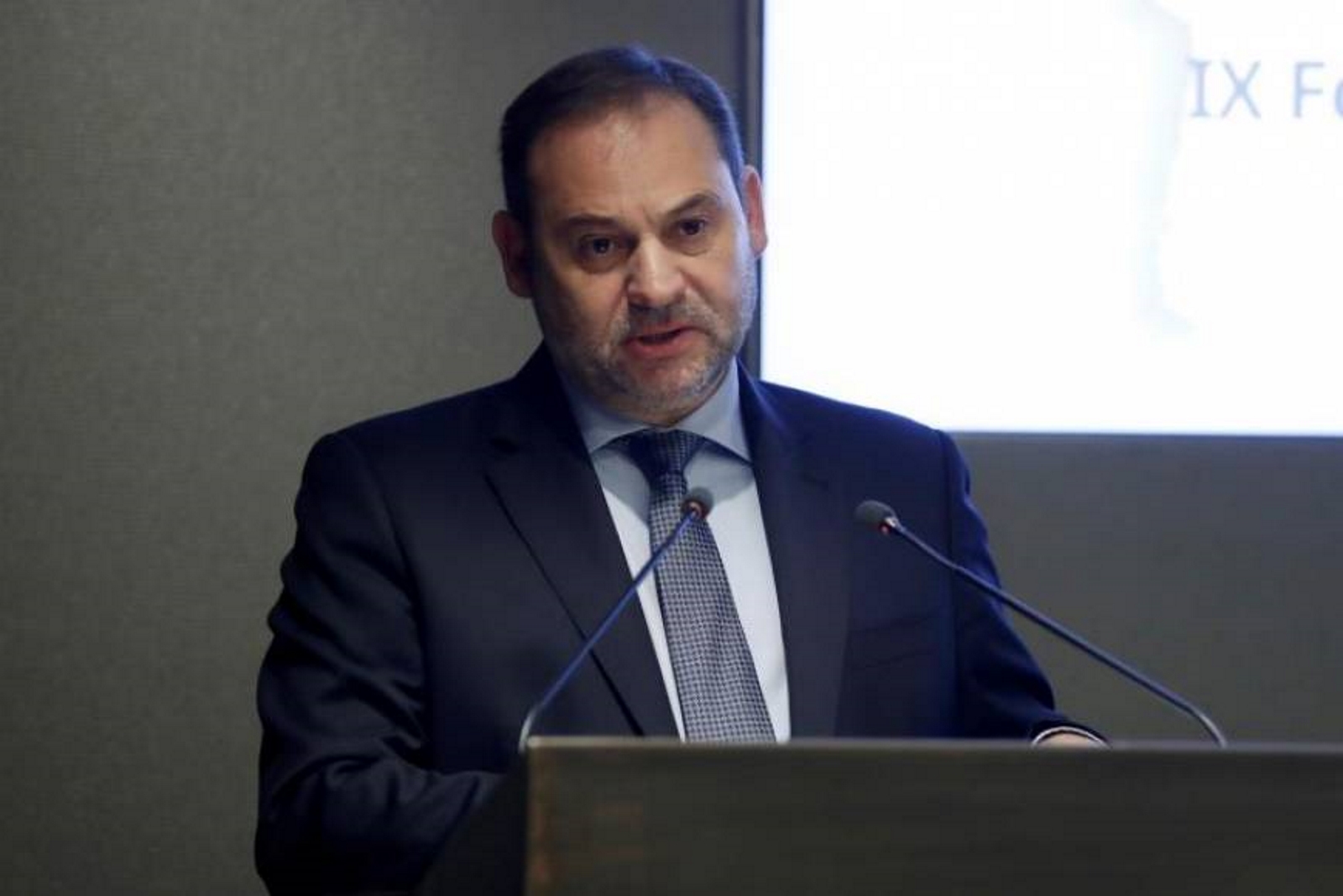 FOTOGRAFÍA. MADRID (ESPAÑA), 21.11.2019. El ministro de Fomento en funciones, José Luis Ábalos, durante su intervención en la inauguración del IX Foro España-Estados Unidos. Efe