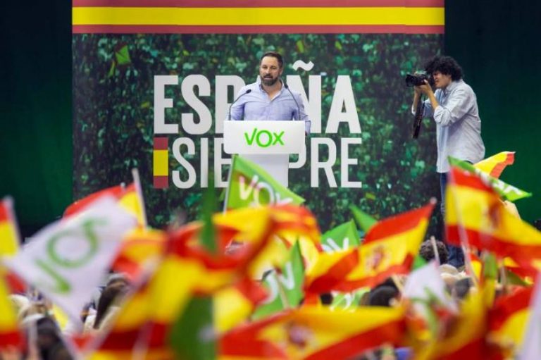 Dimite por España, VOX Murcia por «exceso de trabajo y gran crecimiento» y nueva etapa