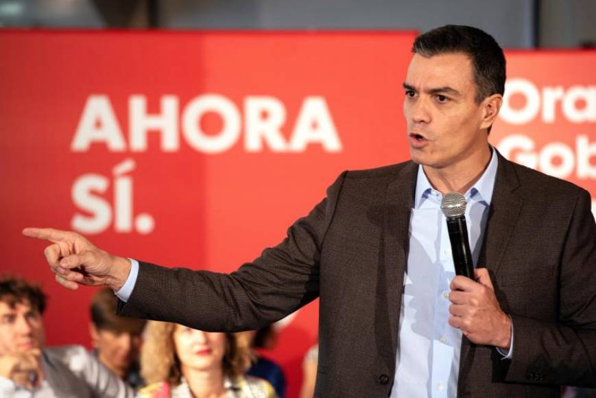 FOTOGRAFÍA. VITORIA (ESPAÑA), 01.11.2019. El presidente del Gobierno en funciones, Pedro Sánchez, durante su intervención en el desayuno informativo que ha mantenido esta mañana en Vitoria . Efe