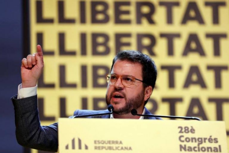 ERC condiciona la investidura a Junqueras y aprueba otro referéndum y la DUI