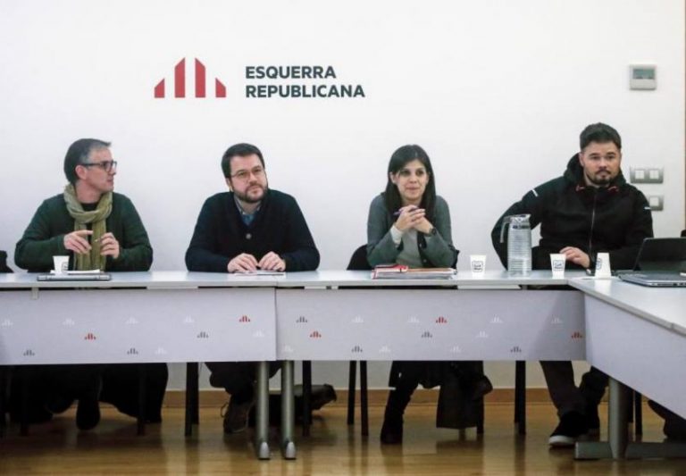 PSOE y ERC convocarán un «referéndum» tras las «negociaciones España y Cataluña»
