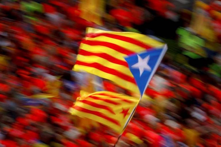 Ordenan cerrar la página web separatista de ANC por organizar el boicot a España