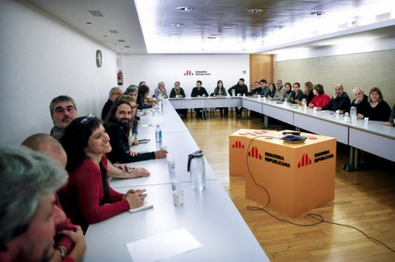 ERC estudia la última propuesta del PSOE tras conocer el informe de Abogacía