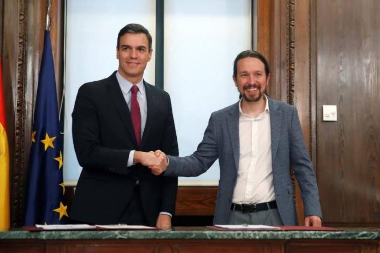 El CIS dice que el PSOE y Podemos suben y sitúa al partido de Iglesias como tercera fuerza en España