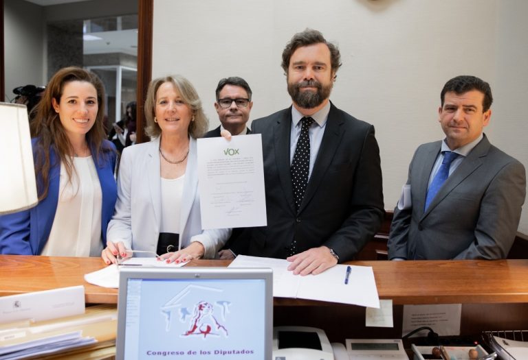 VOX reclama agua y seguridad para Ceuta y Melilla ante pago de nominas de los MENAS
