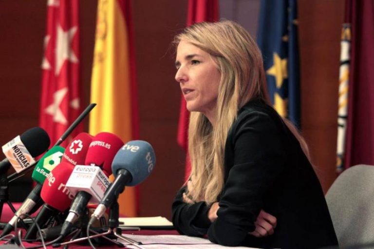 «El delincuente Junqueras (ERC) es la destructiva esperanza de Sánchez, todo en orden»