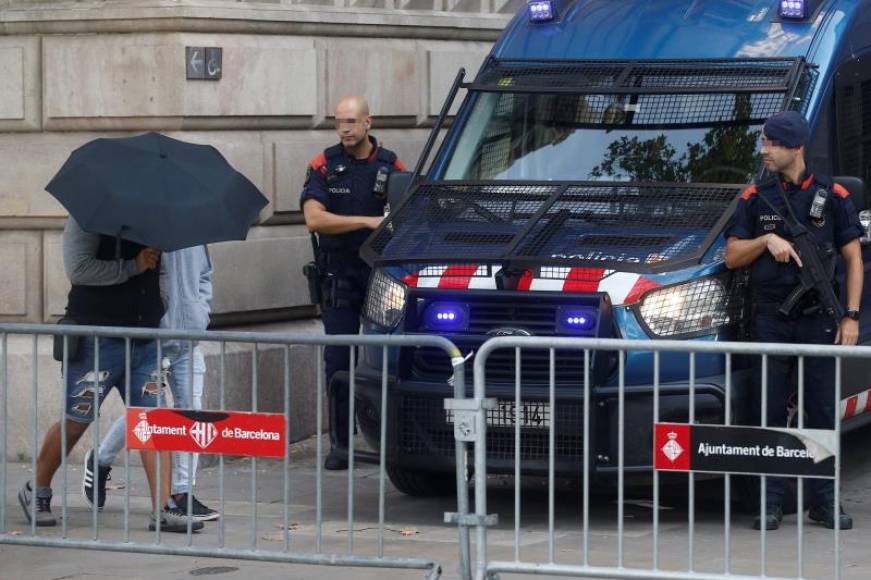 FOTOGRAFÍA. FOTOGRAFÍA. BARCELONA 8CATALUÑA), AÑO 2019. Dos de los acusados por la violación múltiple de una menor en Manresa (Barcelona) en octubre de 2016. Efe