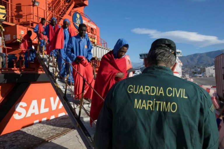 Siete pateras con 86 inmigrantes alcanzan las costas en las últimas horas