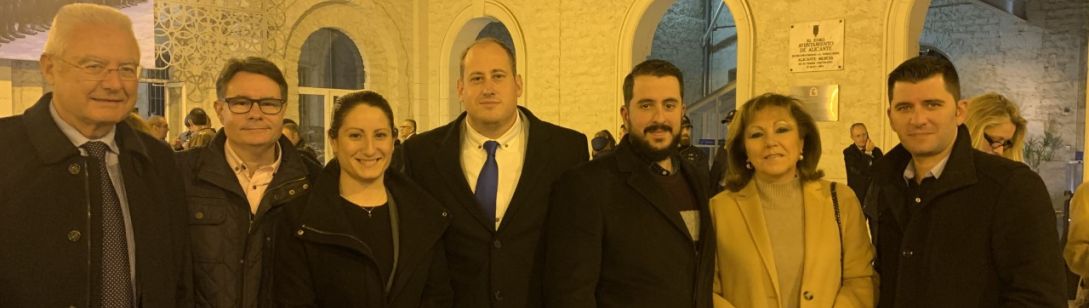 FOTOGRAFÍA. ALICANTE (ESPAÑA), 16.01.2020. VOX Alicante y la Policía Nacional. Ñ Pueblo (3)