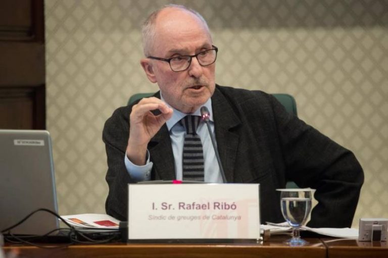 Un imputado del Caso 3% paga viajes de ocio del Defensor del Pueblo independentista