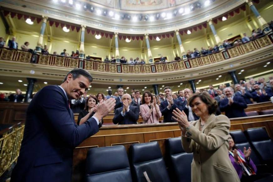 FOTOGRAFÍA. CONGRESO D ELOS DIPUTADOS 8MADRID) ESPAÑA, 07.01.2020. El presidente del Gobierno, Pedro Sánchez, y la vicepresidenta Carmen Calvo en el Congreso. Efe