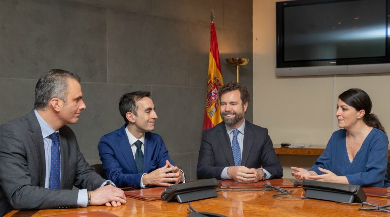 VOX aborda el sistema de renovación del Poder Judicial con asociaciones judiciales