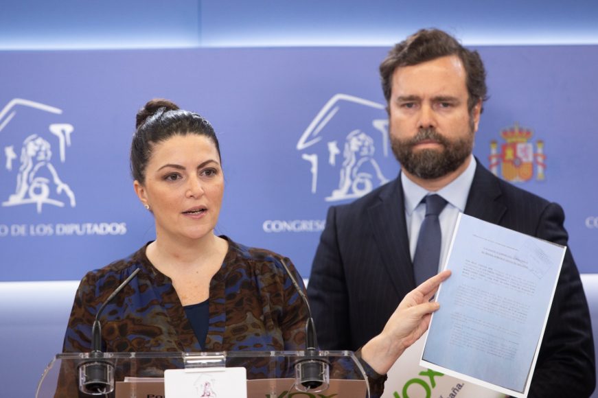 FOTOGRAFÍA. CONGRESO DE LOS DIPUTADOS (MADRID) ESPAÑA, 22.01.2020. La secretaria de VOX, Macarena Olona, y el portavoz de VOX Iván Espinosa de los Monteros. Ñ Pueblo.