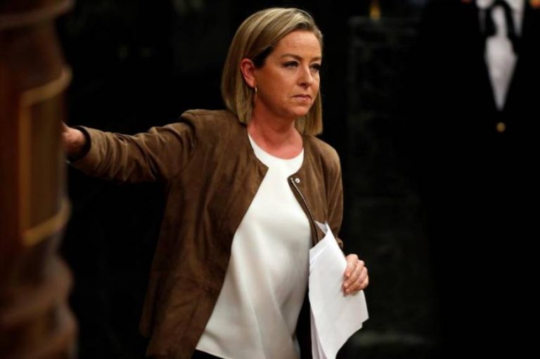 Reunión «oficial» de (CC) para expulsar a Ana Oramas de (CC) por votar «no» a Sánchez