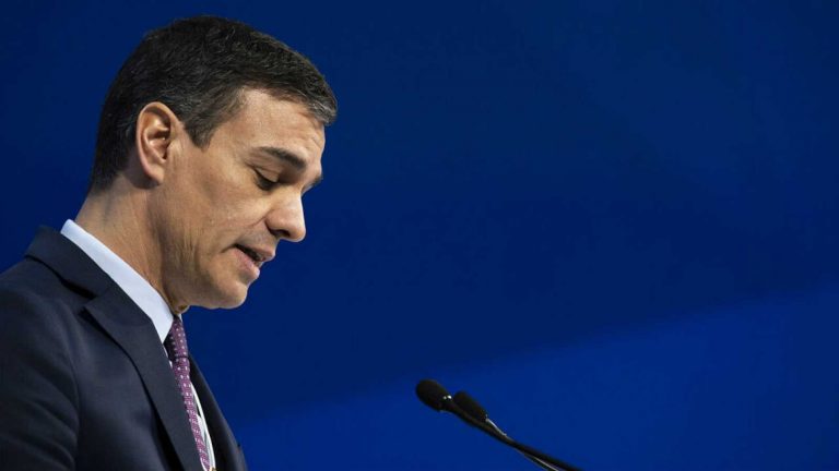 La JEC multa a Sánchez con 500 € y su Gobierno con 2200 € por uso electoralista del poder