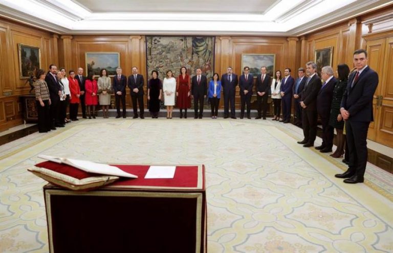 Primer Consejo de Ministros del Gobierno de Pablo Iglesias y Pedro Sánchez