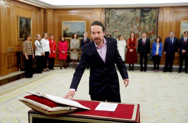 Iglesias promete como vicepresidente del «Consejo de ministras y ministros»