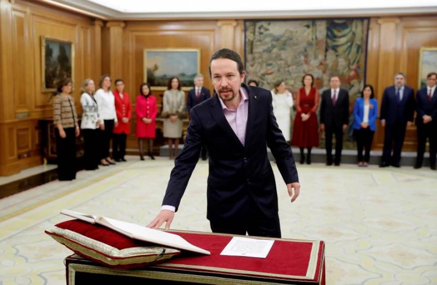 FOTOGRAFÍA. PALACIO REAL DE ESPAÑA, MADRID (ESPAÑA), 13.01.2020. El nuevo vicepresidente de Derechos Sociales y Agenda 2030, Pablo Iglesias jura su cargo. Efe