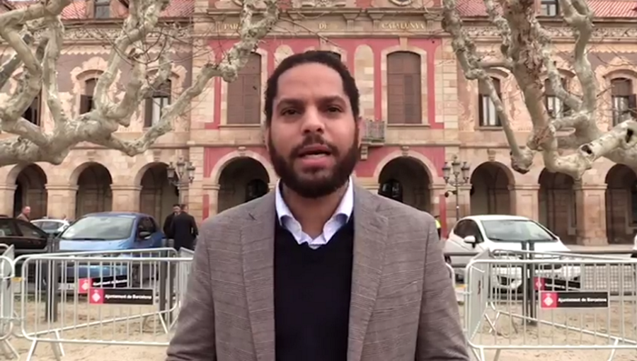 FOTOGRAFÍA. PARLAMENTO DE CATALUÑA (BARCELONA) ESPAÑA, 29.01.2020. El diputado de VOX por Barcelona, Ignacio Garriga. Ñ pueblo