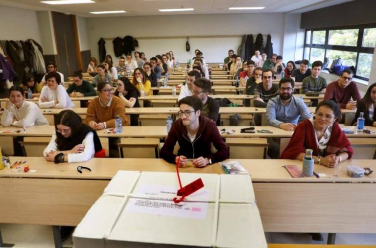 35.472 aspirantes compiten por 9.539 plazas de especialidades sanitarias en España