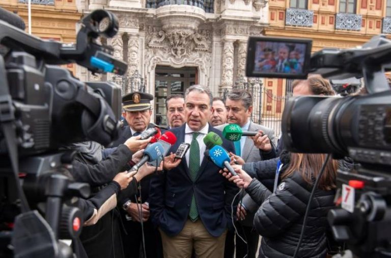 Andalucía aplicará el «Pin Parental» de VOX para evitar el adoctrinamiento escolar