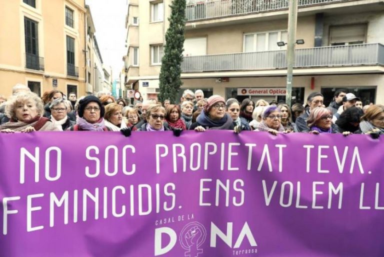 Tarrasa (Barcelona) condena el asesinato de la ex de mozo que se suicidó tras matar su ex