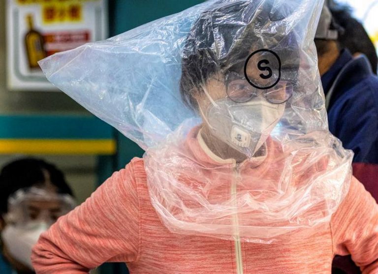 China eleva a 1.868 los muertos y a 72.436 los infectados por coronavirus (COVID-19)