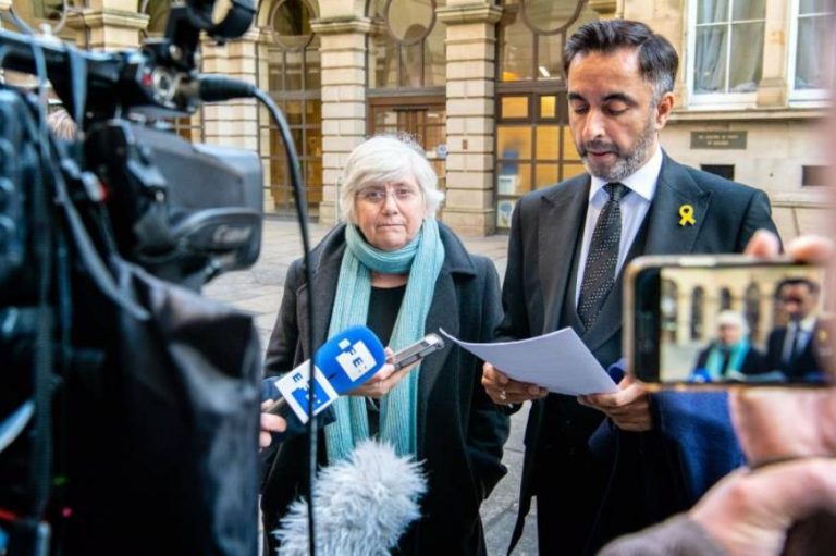La huida del Procés Clara Ponsatí: A los españoles «les cuestan leer»