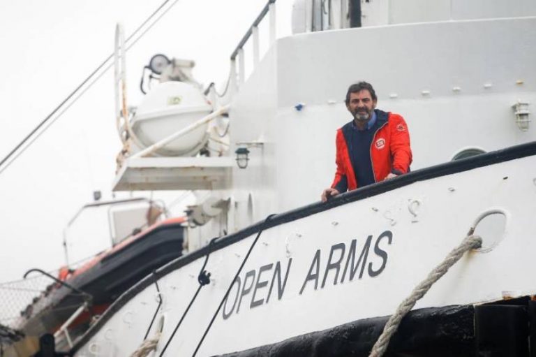 La ONG de Cataluña «Open Arms»: Nuestro buque para inmigrantes cumple las medidas del covid 19