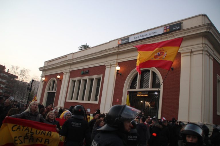 Los catalanes, indignados por los 126 cortes «abusivos» de la Meridiana por el separatismo