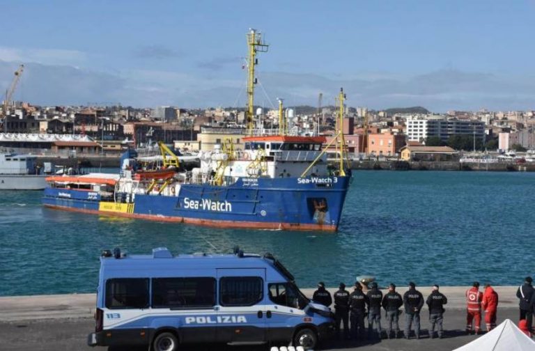 El barco taxi de la ONG «Sea Watch» ya lleva a 147 inmigrantes ilegales a bordo entre ellos 13 MENAS