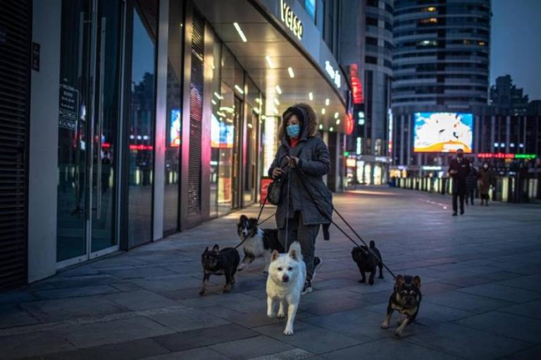 Mejoran los datos del coronavirus en China, que confía tenerlo controlado en abril