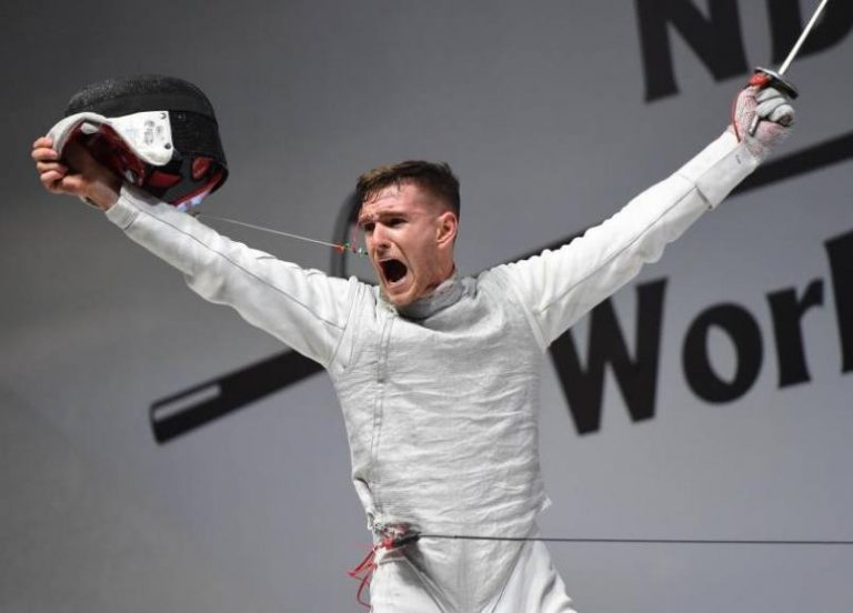 El español Carlos Llavador se impone en la prueba de la Copa del Mundo de florete