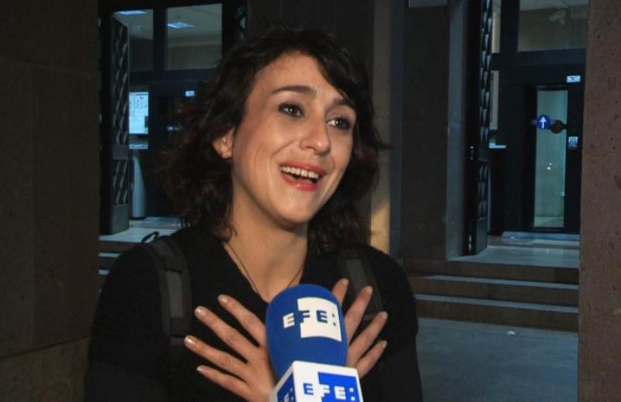 FOTOGRAFÍA. ESPAÑA, AÑO 2018. Juana Rivas hace unas declaraciones a la prensa. Efe.