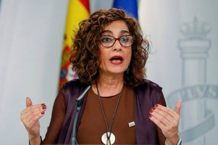 Gobierno: «Sánchez va a la reunión con Torra para hablar y escuchar. Eso es lo queremos»
