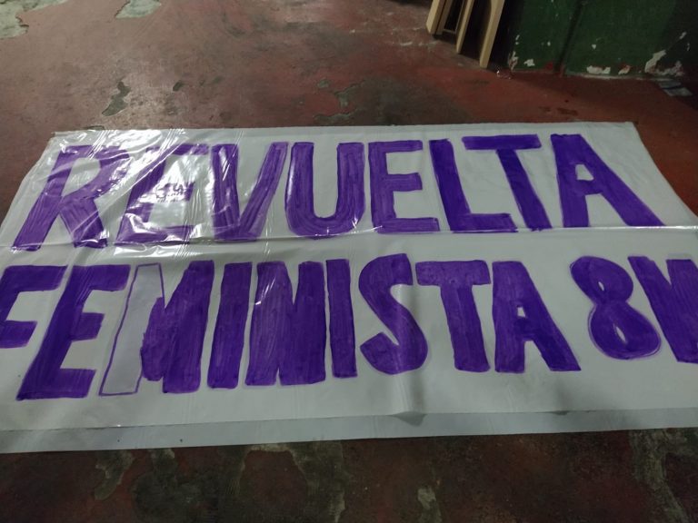 ¡Peligro, Niños en construcción!